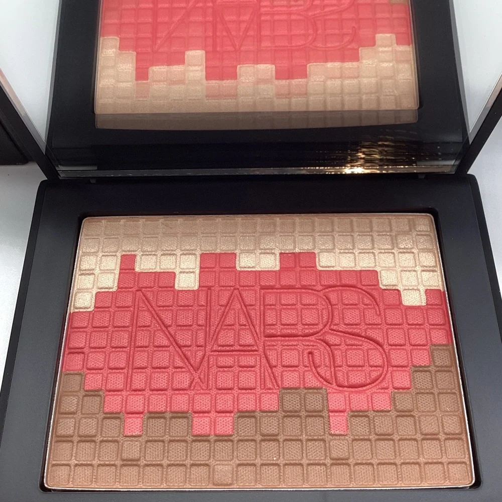 💕💕HOST PICK💕💕 NARS Mosaic Glow Blush In Fireclay - Brand New In Box